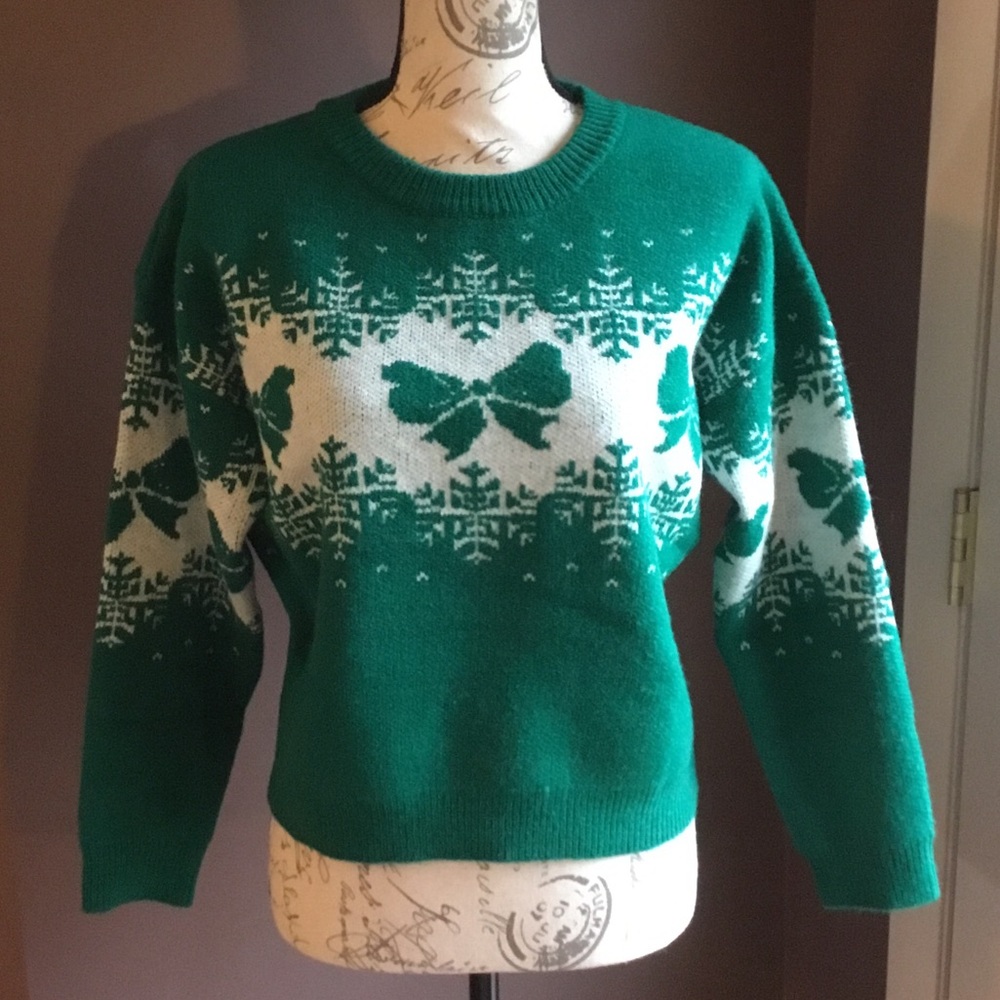 So Me Ribbon and Snowflake Sweater NWT